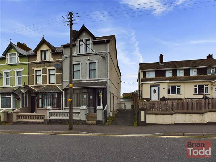 14 Victoria Road, Larne